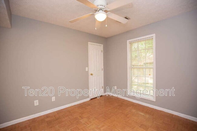 Building Photo - 5015 Hidden Hills Ct