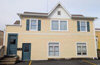 Building Photo - 210 E Mulberry St