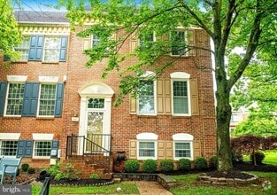 Building Photo - 26 Alderman Ct