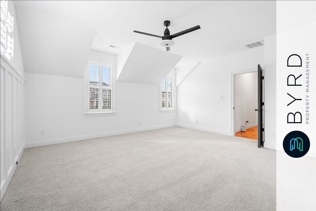 Building Photo - 15506 Amethyst Dr