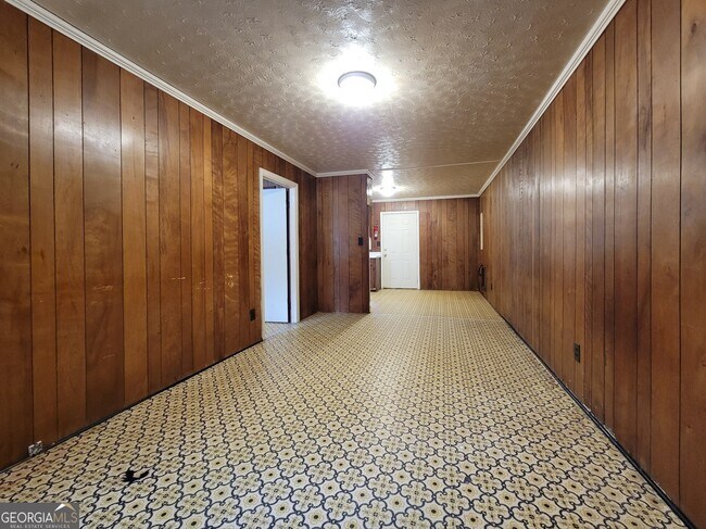 Building Photo - 307 N Broad St