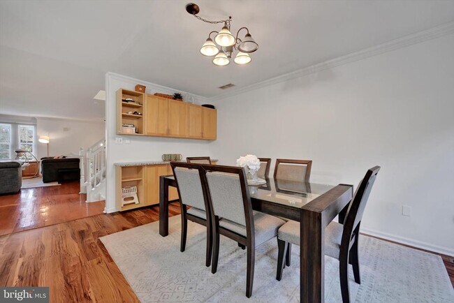 Building Photo - 106 Brookside Dr