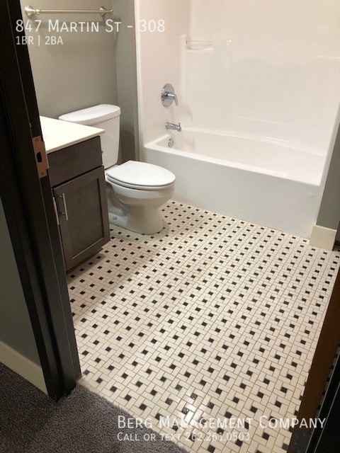 Building Photo - 847 Martin St