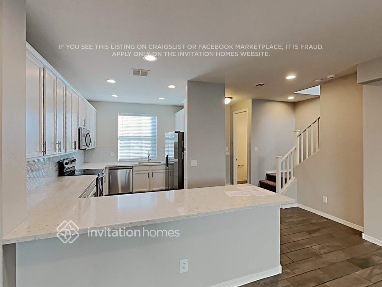 Building Photo - 4132 E Pony Ln