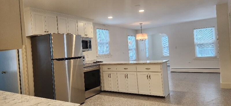 Building Photo - 34 Pond St