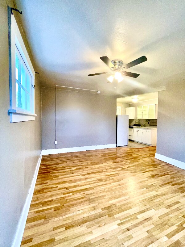 Building Photo - 901 N M St