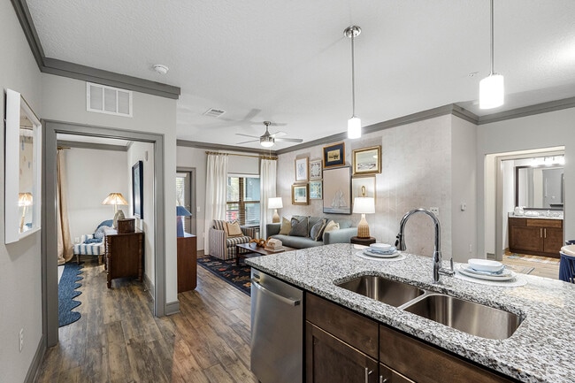 Building Photo - Cortland World Gateway