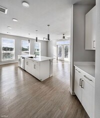 Building Photo - 2 br, 2 bath Condo - 1017 W University Ave...