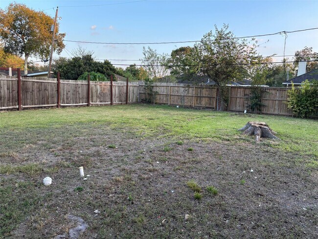 Building Photo - 1310 Canterview Dr