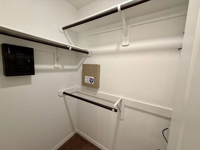 Building Photo - 28614 Oakmist Point Ln