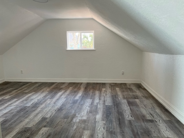 Building Photo - 430 Goodall Ave