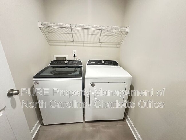 Building Photo - 1764 Braemar Vlg Dr