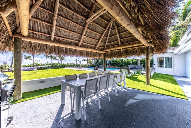 Building Photo - 1663 N Fort Lauderdale Beach Blvd