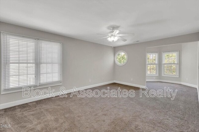 Building Photo - 109 Old Savannah Dr