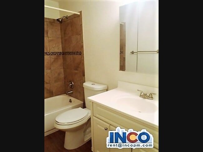 Building Photo - 9070 W Bellwood Pl