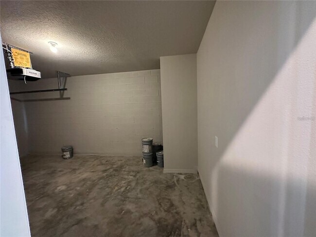 Building Photo - 430 Legacy Lp