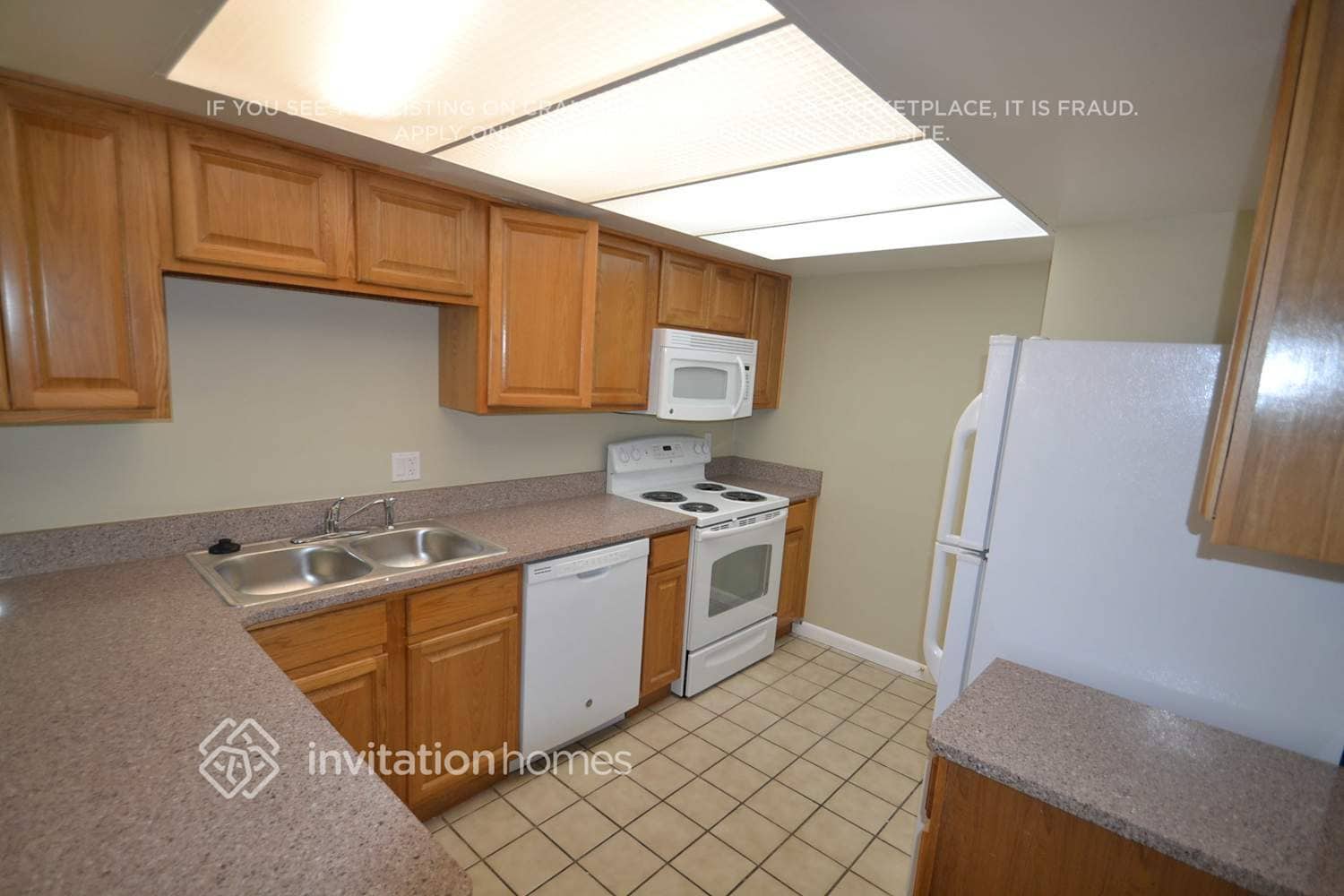 Building Photo - 414 Sonesta Ct