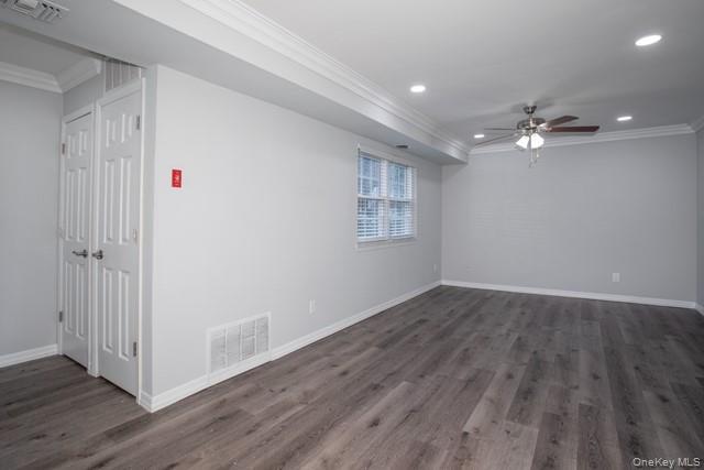 Building Photo - 465 Lake Pointe Dr