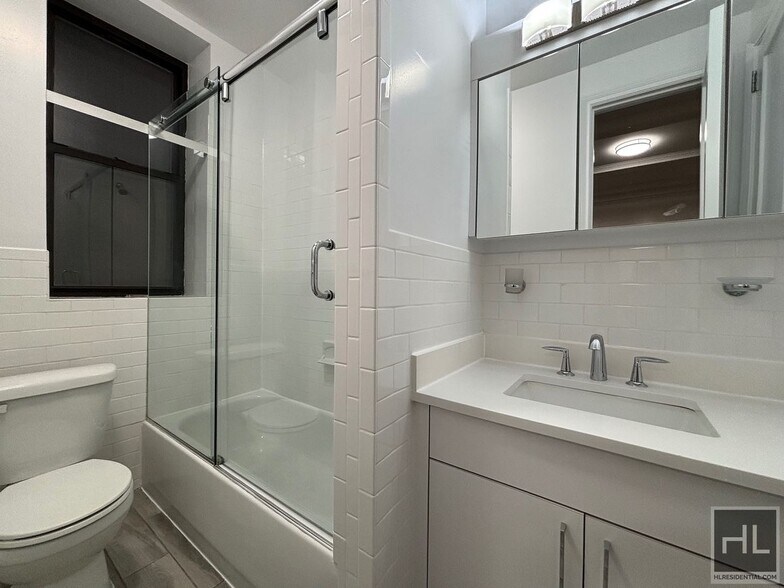 Building Photo - WEST 58 STREET