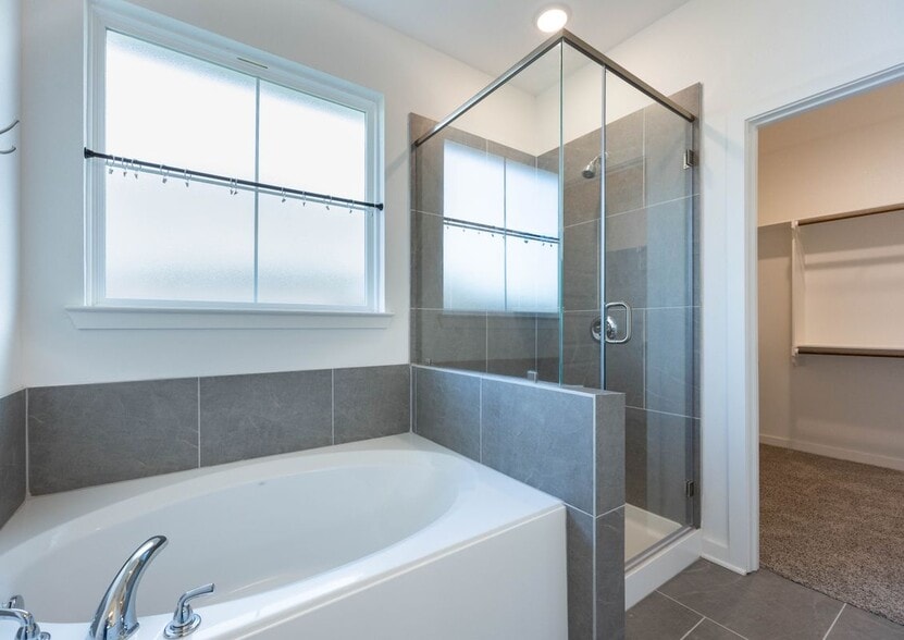 Building Photo - 2206 Hall of Fame Ct