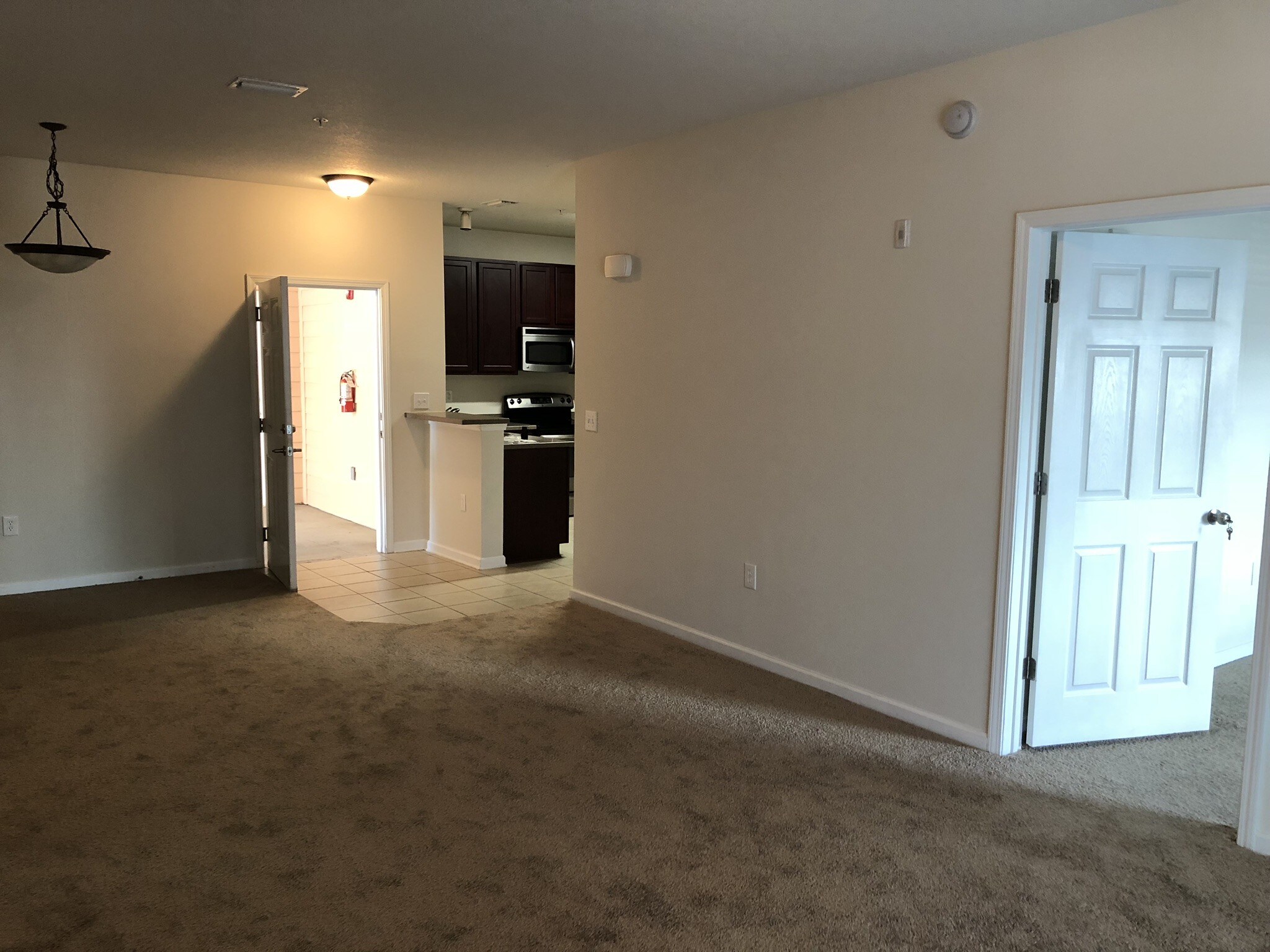 Building Photo - 4917 Key Lime Dr