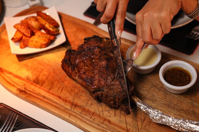 Neighborhood - Local Cuisine & Dining - 5555 Collins Ave