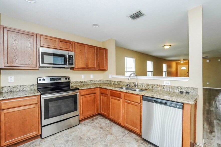 Building Photo - 10564 Flagstaff Run