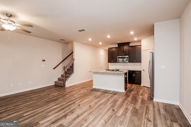 Building Photo - 5110 Glade Park Dr