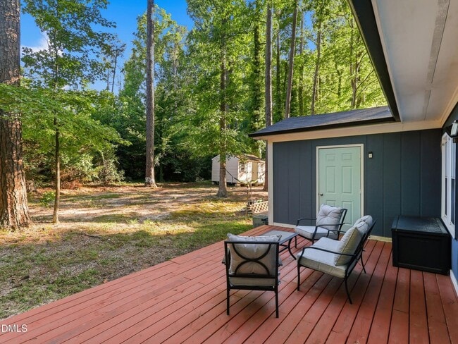 Building Photo - Updated Cary Townhome with Smart Features Near RTP & RDU