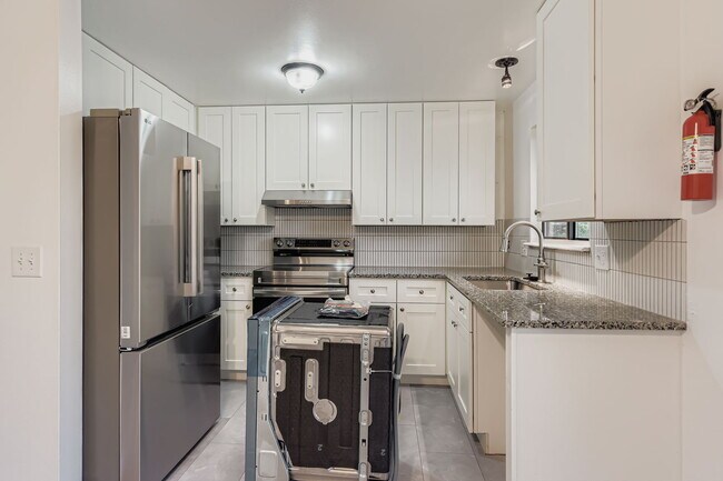 Building Photo - 4982 S Field Ct