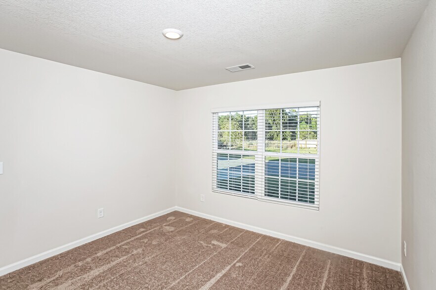 Building Photo - 1009 Sease Gdn Ct