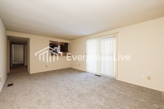 Building Photo - 6125 Honeygate Dr