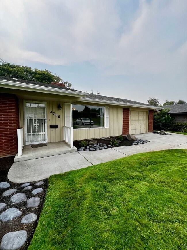 Building Photo - Non-Refundable & Security Deposit Total: $...