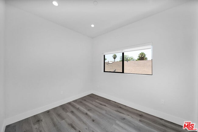 Building Photo - 11522 1/2 Emelita St