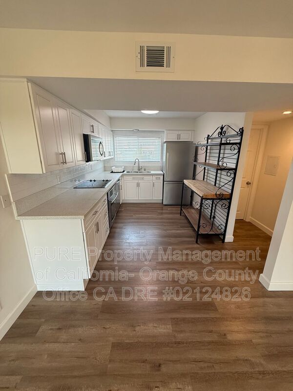 Building Photo - 3626 Calle Casino