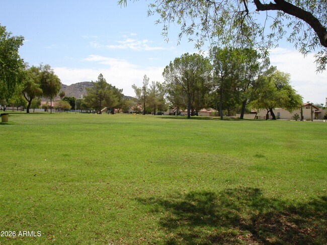 Building Photo - 7300 N Dreamy Draw Dr