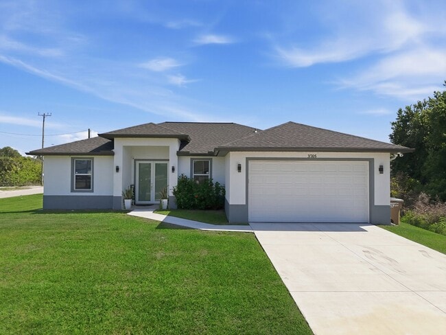 Building Photo - 3705 Kelsey St