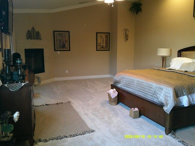 Building Photo - 5002 S Ridgefield Way
