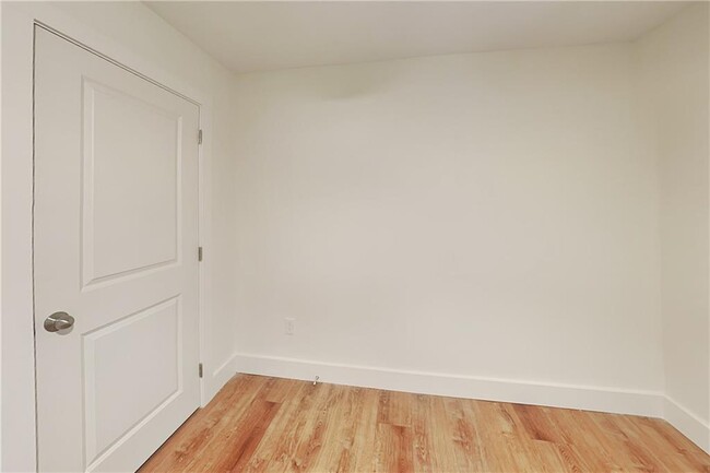 Building Photo - 360 Simpson Terrace NW