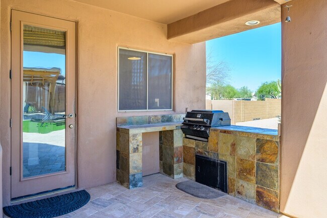 Building Photo - 39609 N 2nd Way