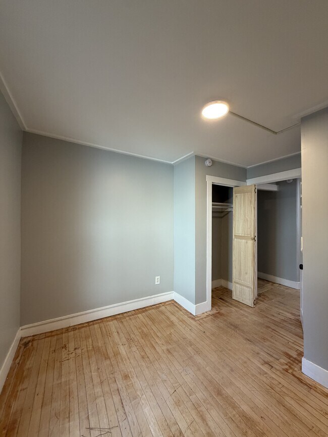Building Photo - 46 Gage St