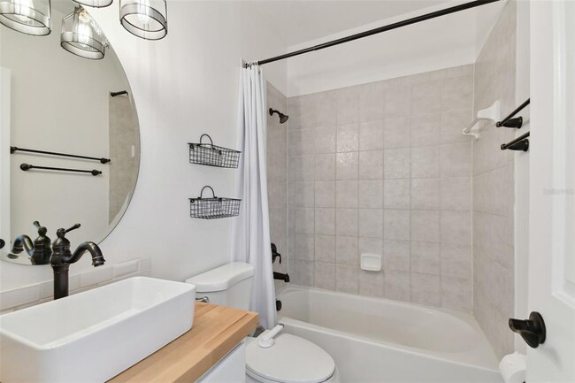 Building Photo - 1464 Harbour Walk Rd