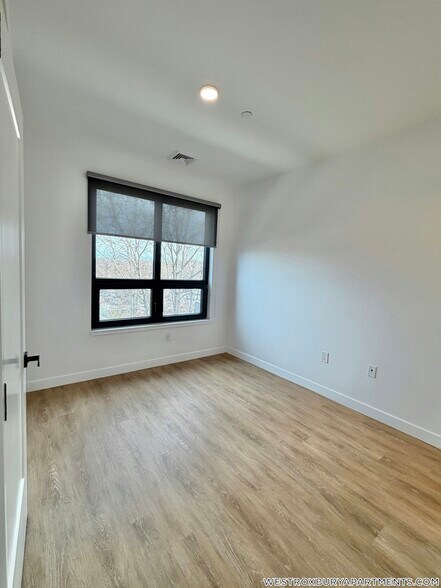 Building Photo - 199 Gardner St