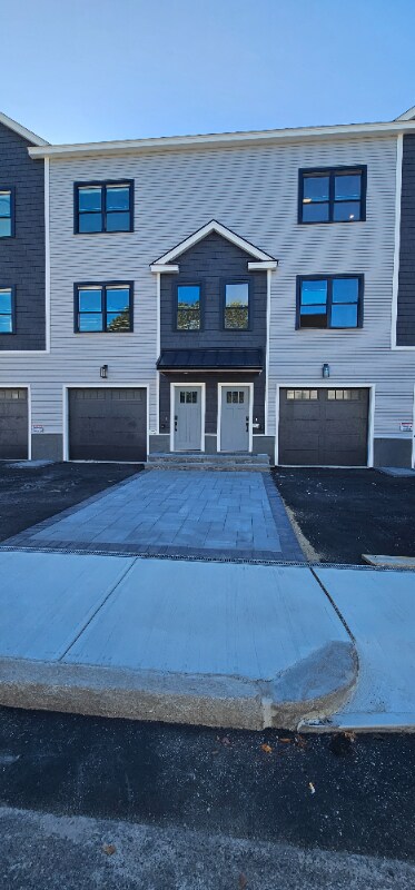 Building Photo - 17 Hadley Pl