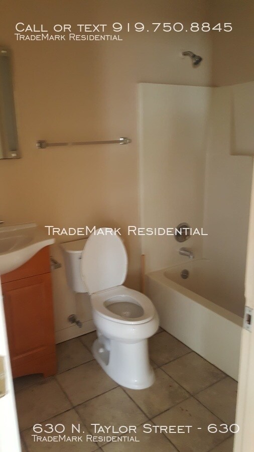 Building Photo - 630 N Taylor St