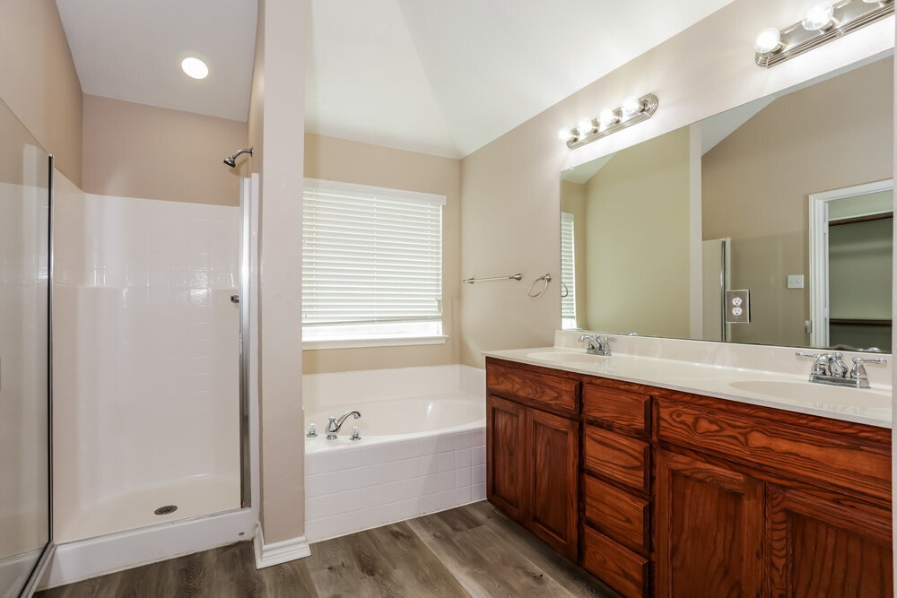 Building Photo - 129 Oriole Dr