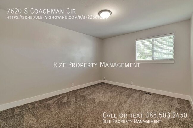 Building Photo - 7620 Coachman Cir