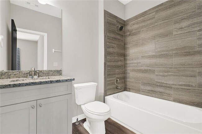 Building Photo - 309 Trappers Bluff