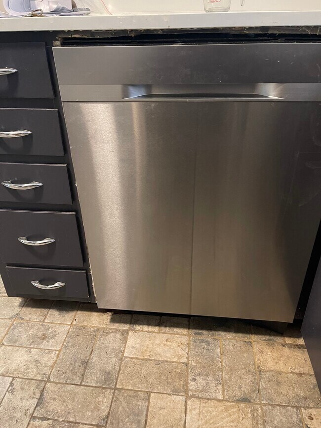 Building Photo - 3030 Carol Ave