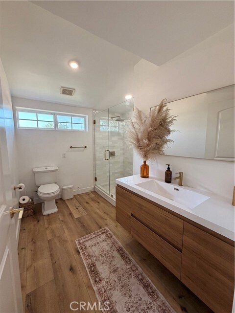 Building Photo - 3221 E Curry St